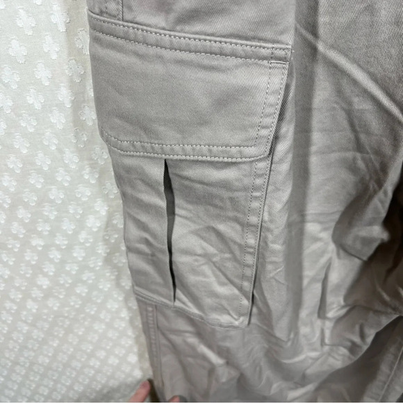 Abercrombie & Fitch Khaki High Rise Cargo Pants - Picture 2 of 7